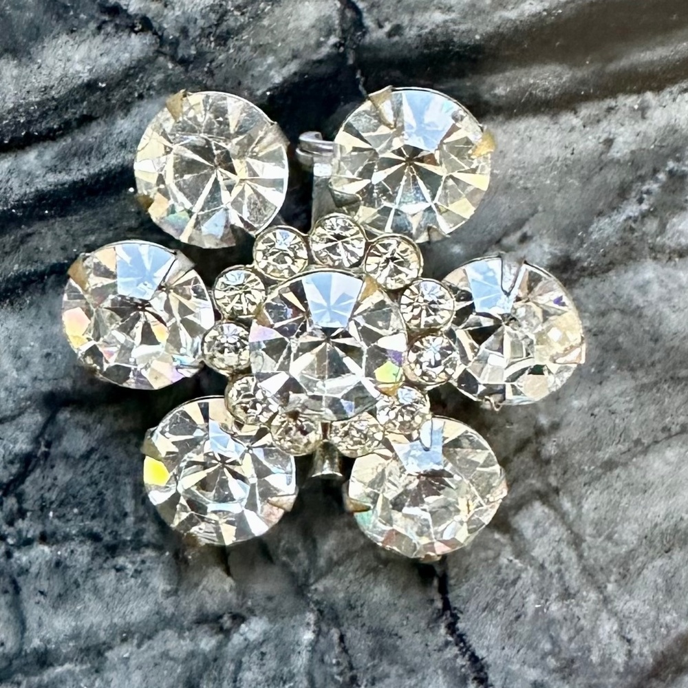 Vintage Clear Rhinestone Brooch